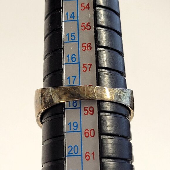 Vintage Silver and Mother of Pearl Ring Size 9 - Picture 15 of 15